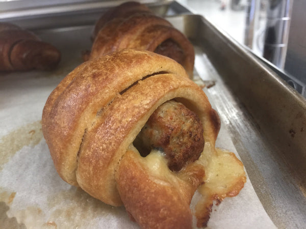 Gluten free Saussage roll with gruyere (6)